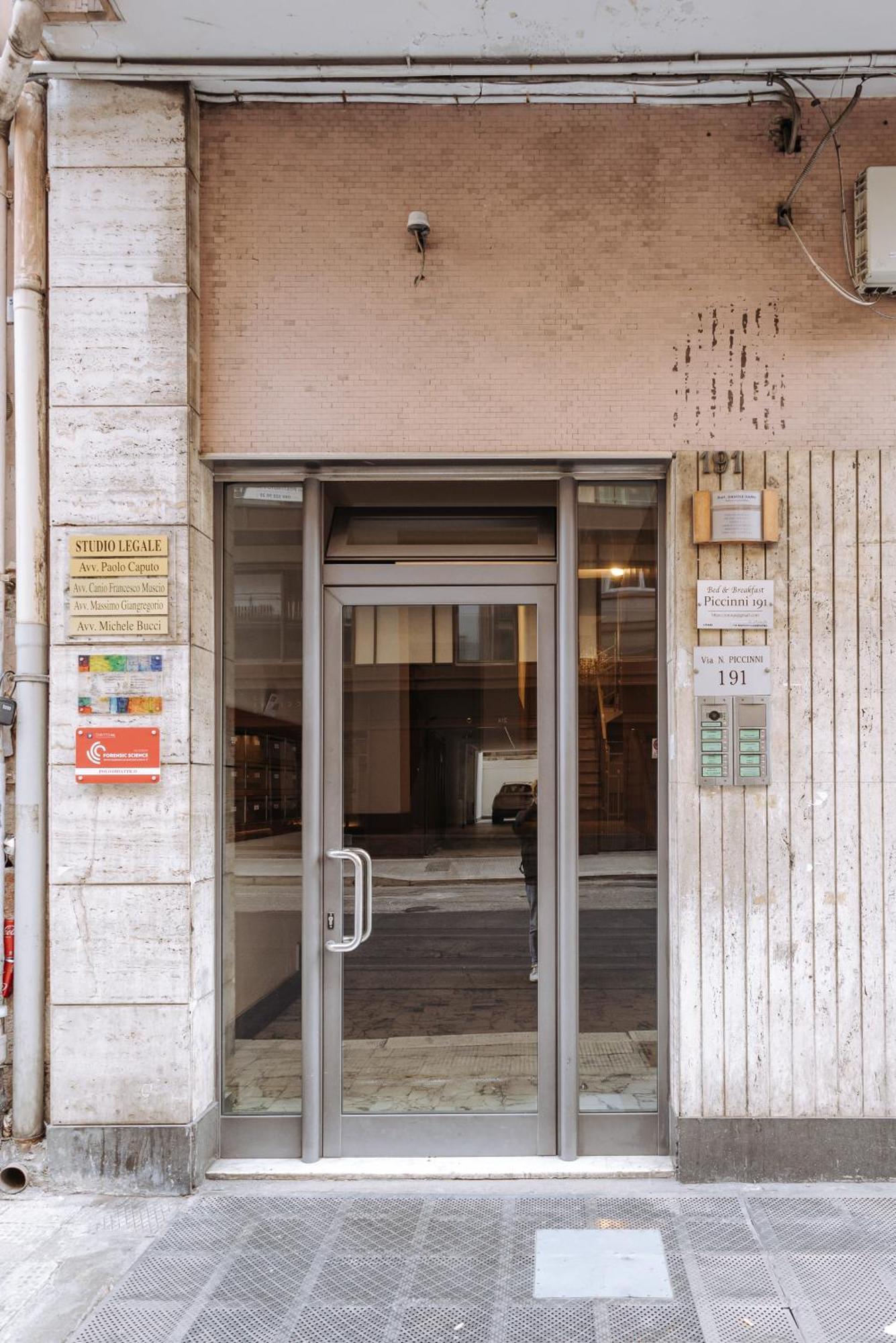 Piccinni Exclusive Suite Bari Exterior photo